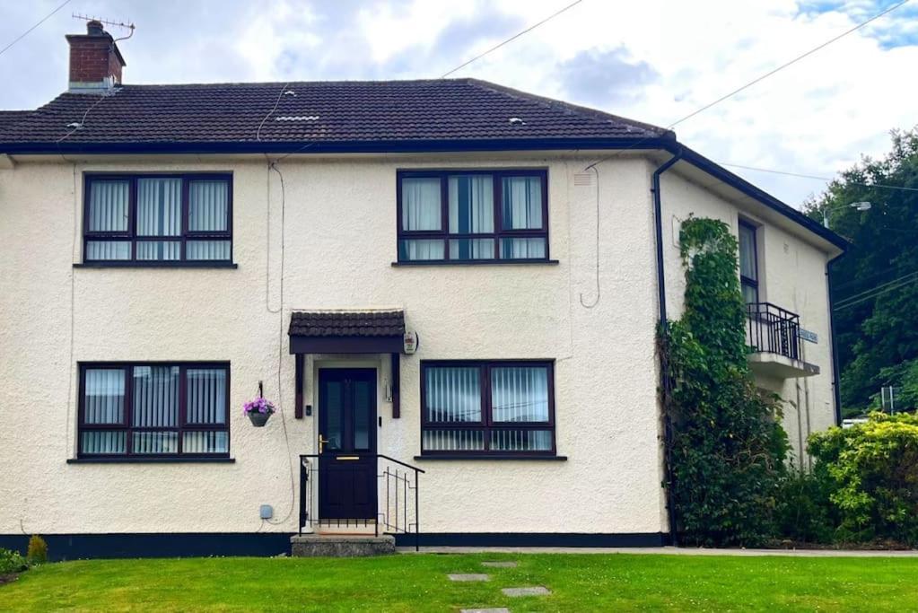 Appartamento Royal Haven Hillsborough Esterno foto